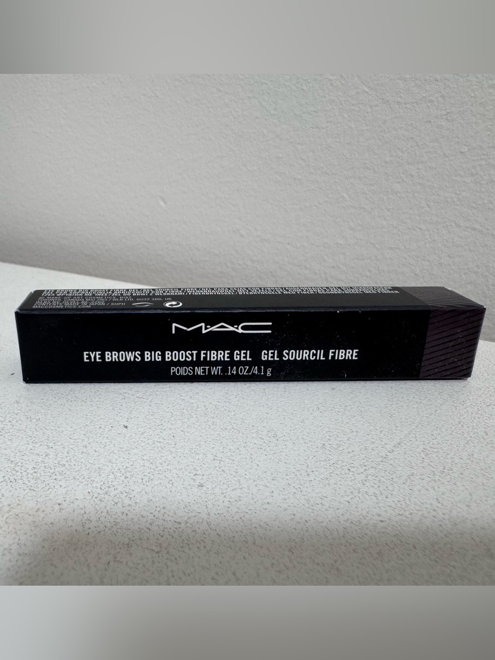 MAC Eye Brows Big Boost Fibre Gel - Genuine Aubergine 4.1g - Brand New In Box